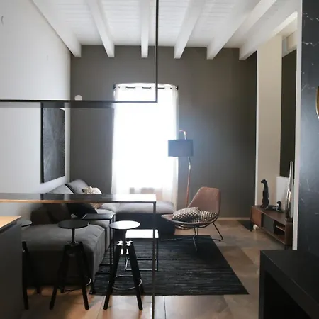 Apartament Urban *
